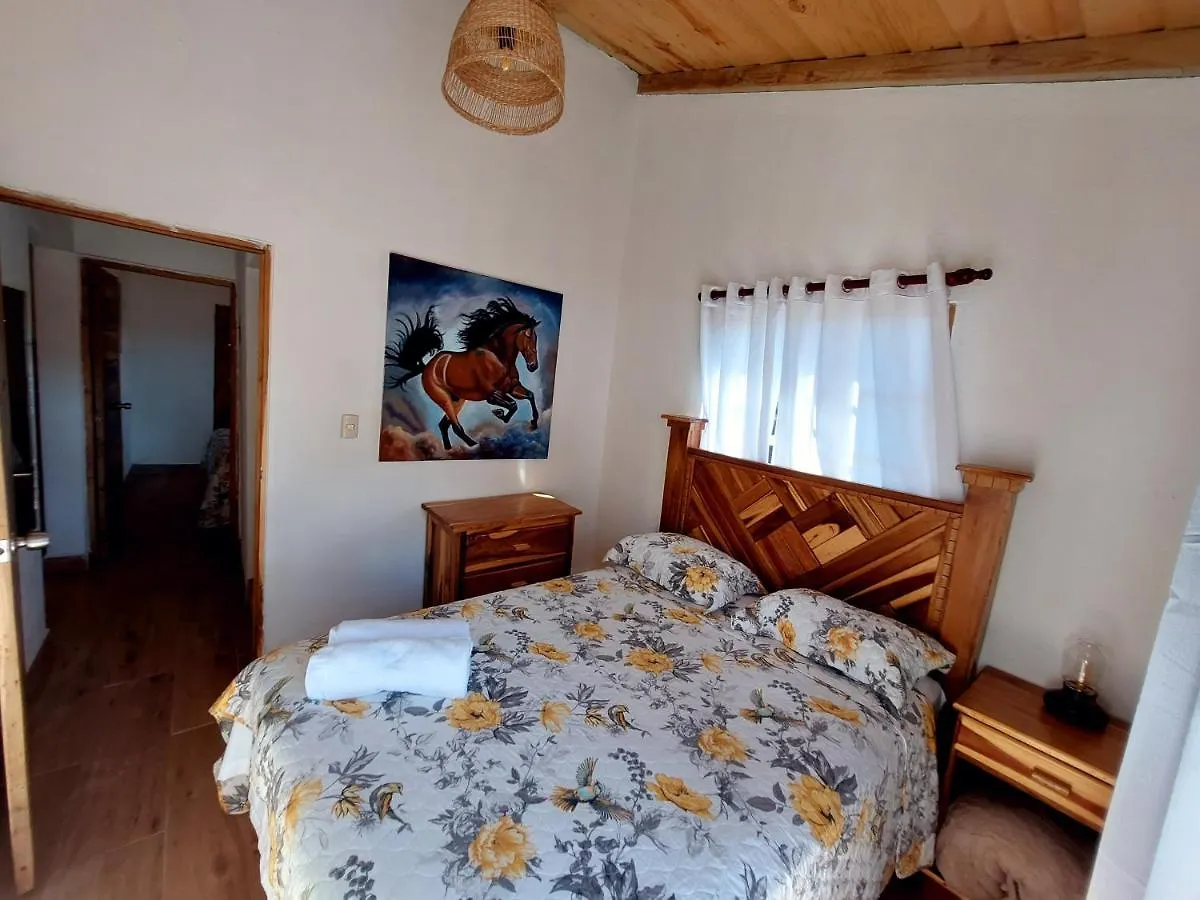 Деревянный коттедж Villas Montelindo Констанса